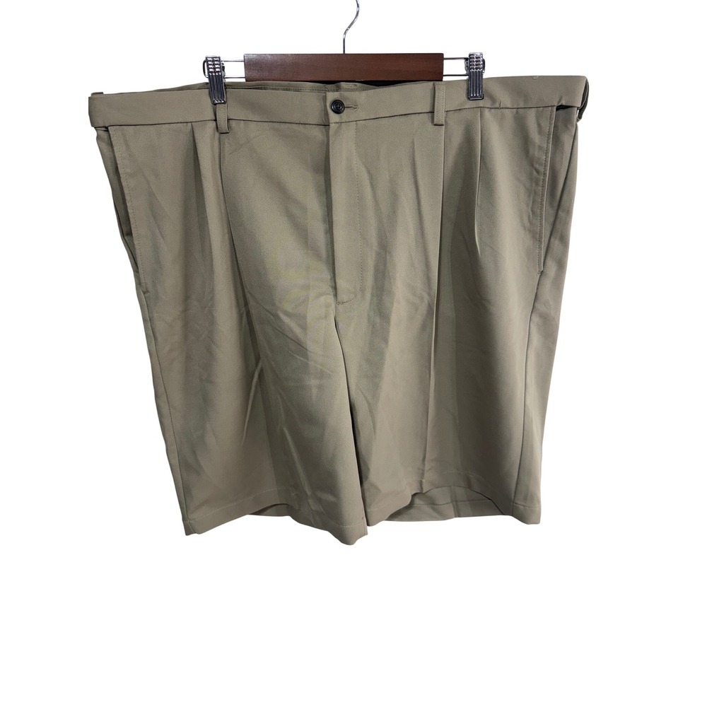 Haggar Men's 44‎ Tan Shorts Pleated Classic Khaki